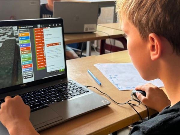 Programmeren in Minecraft © Skillz vzw