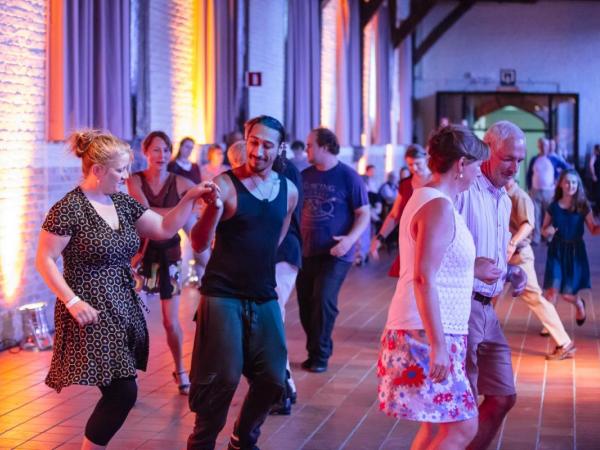 Nieuwe opleiding Folkdans